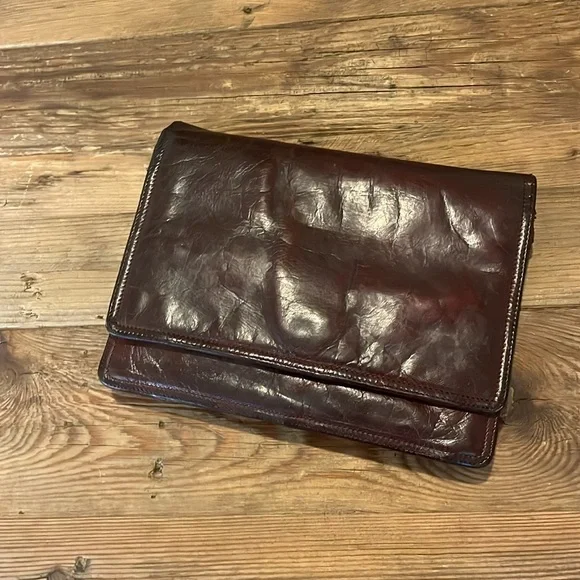 Bottega Veneta Rare Vintage Burgandy Envelope Leather Clutch - Picture 13 of 13